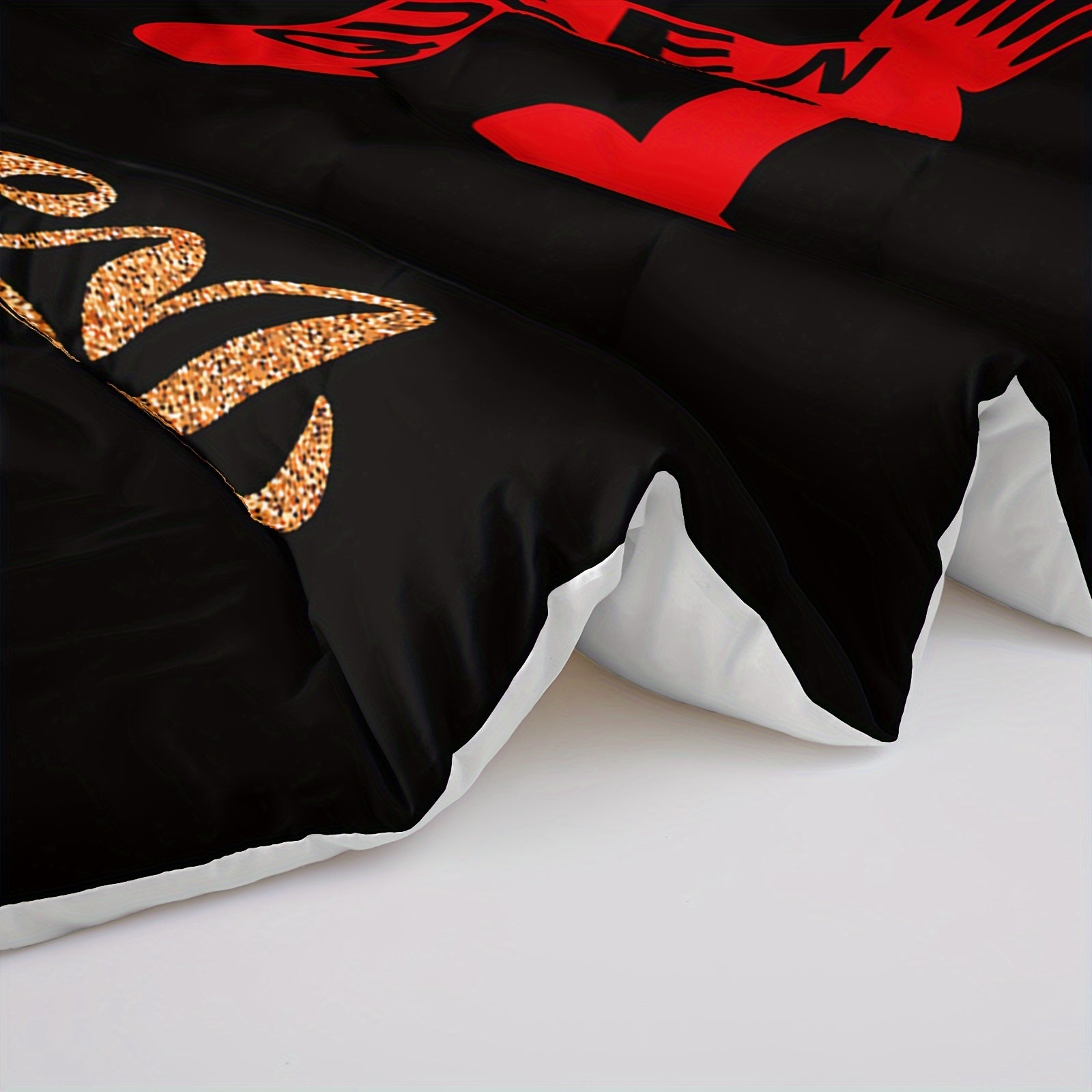 Exquisite Patterned Quilt Set, Bedding Set, All Season Bedroom Decoration, With 2 Pillowcases Included