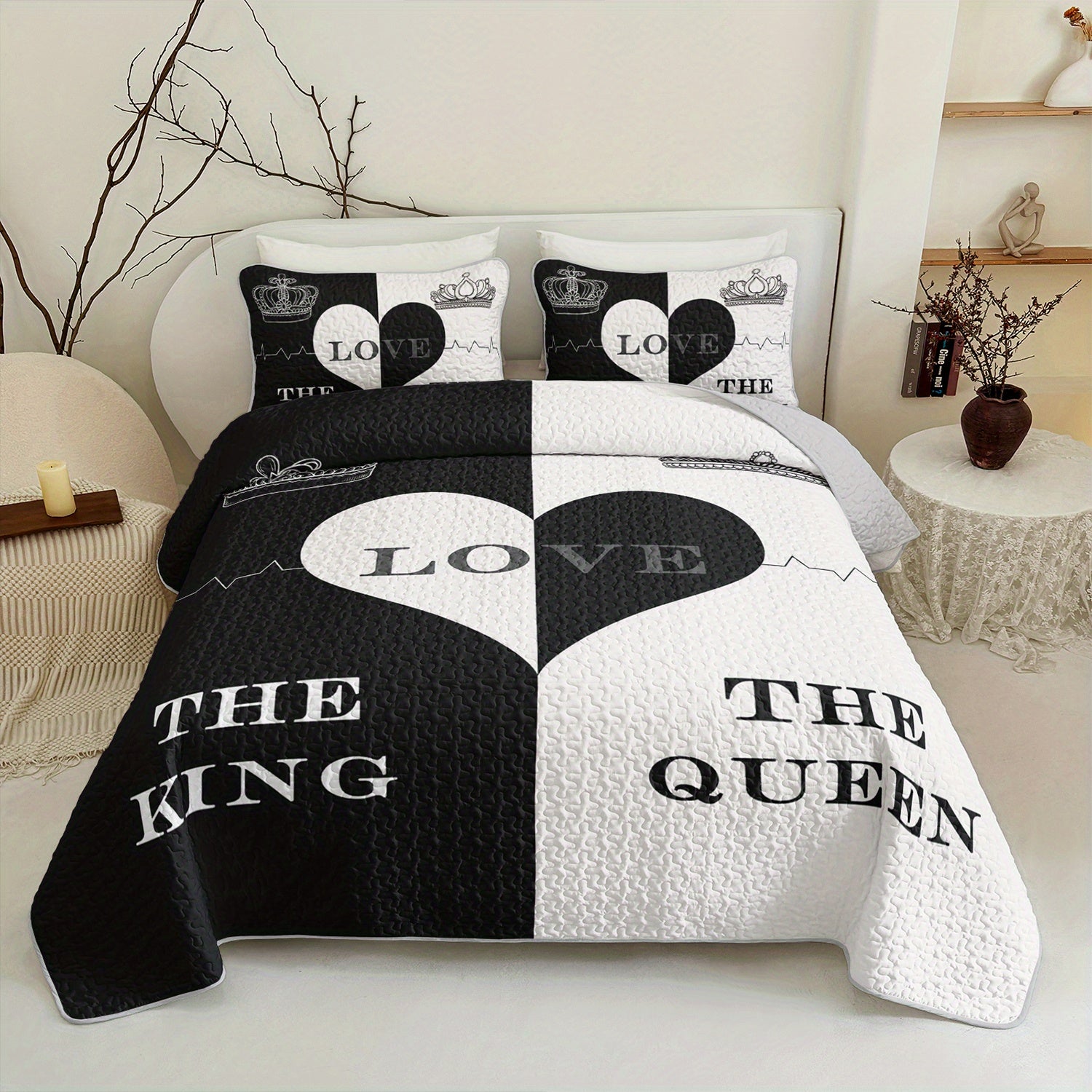 King Queen Love Heart Black White Quilted Duvet Set - Romantic King & Queen Lettering with Hearts & Crowns, Soft Microfiber Comforter & Pillowcases, All-Season Luxury Bedding for Couples, Ideal Gift (1 Comforter + 2 Pillowcases)