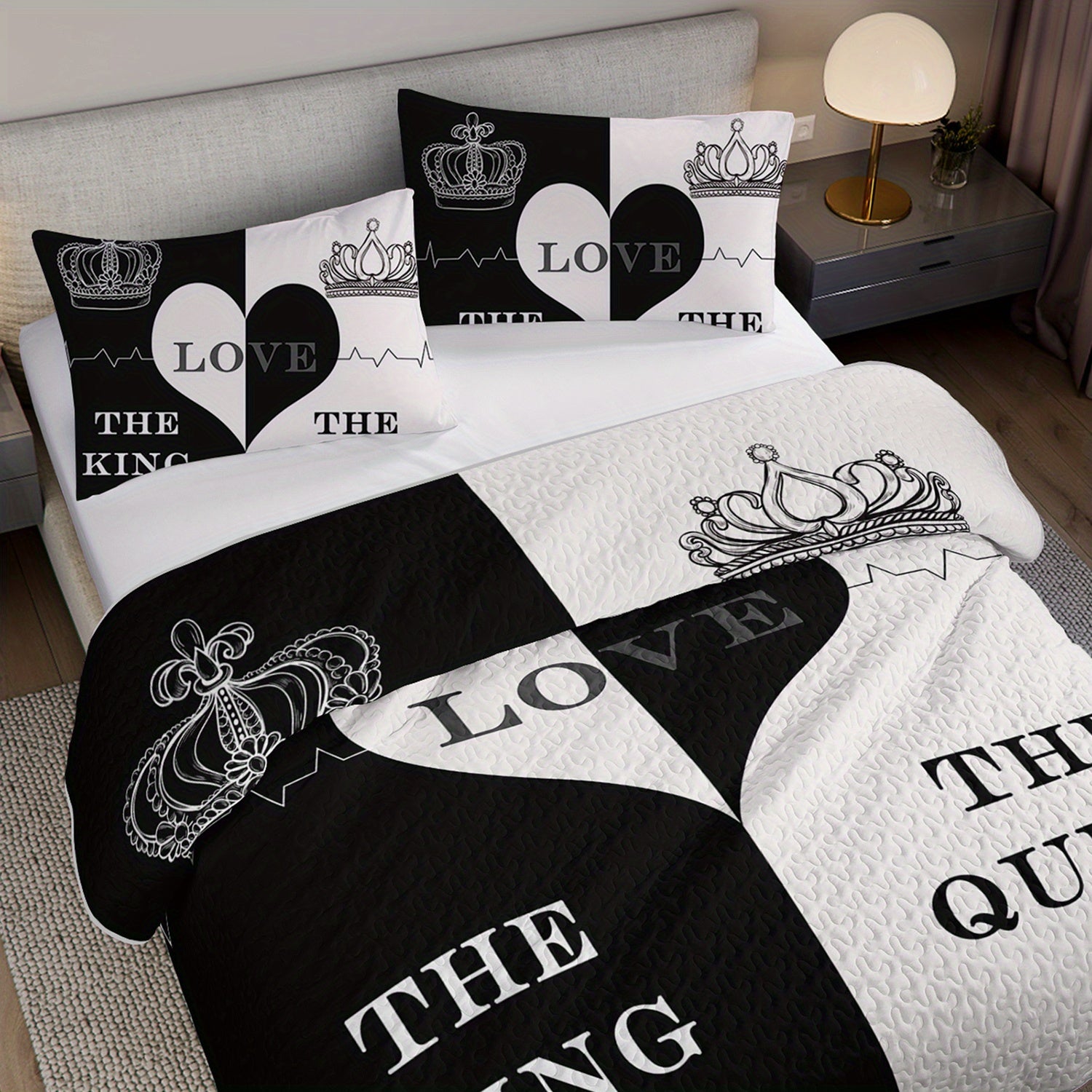 King Queen Love Heart Black White Quilted Duvet Set - Romantic King & Queen Lettering with Hearts & Crowns, Soft Microfiber Comforter & Pillowcases, All-Season Luxury Bedding for Couples, Ideal Gift (1 Comforter + 2 Pillowcases)